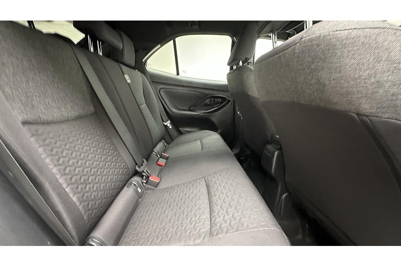 Toyota Yaris Cross VVT-h Design - U3424