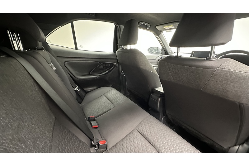 Toyota Yaris Cross VVT-h Design - U3424