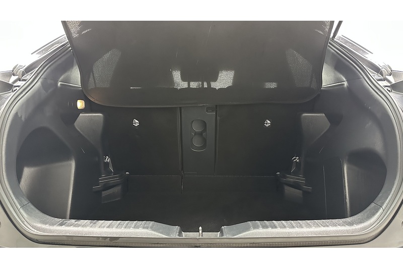 Toyota Yaris Cross VVT-h Design - U3424
