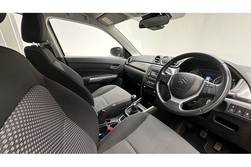 Suzuki Vitara Boosterjet MHEV SZ4 - U3443