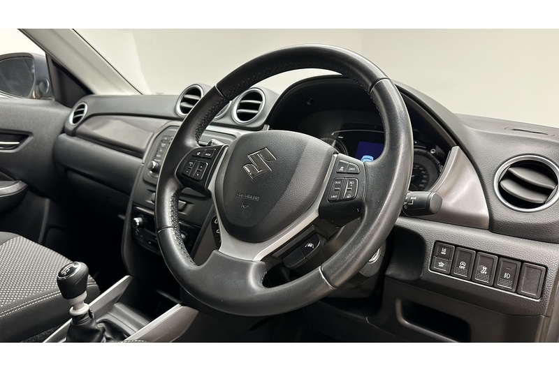 Suzuki Vitara Boosterjet MHEV SZ4 - U3443