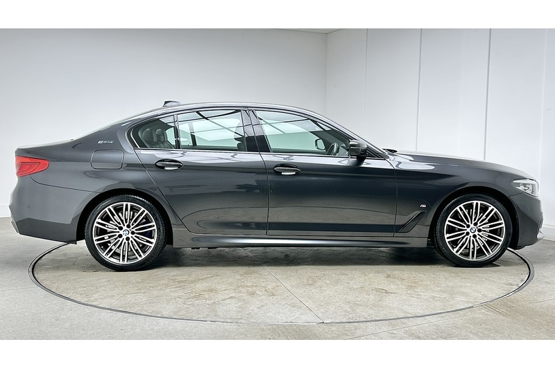 BMW 5 Series 530e M Sport - U3478