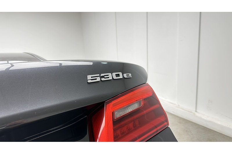 BMW 5 Series 530e M Sport - U3478