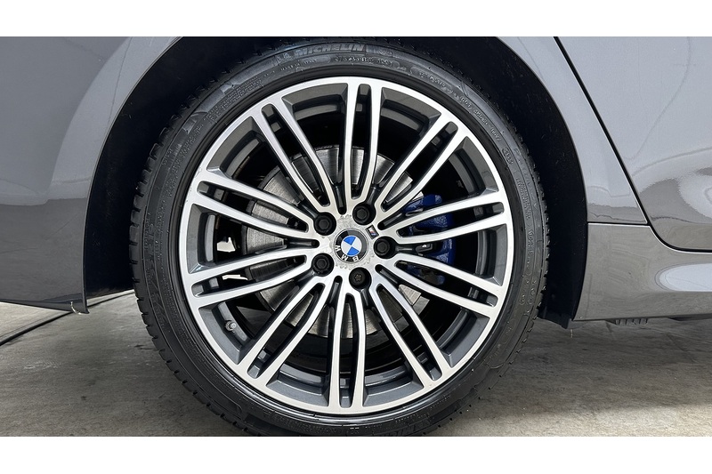 BMW 5 Series 530e M Sport - U3478