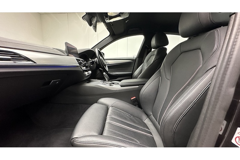 BMW 5 Series 530e M Sport - U3478