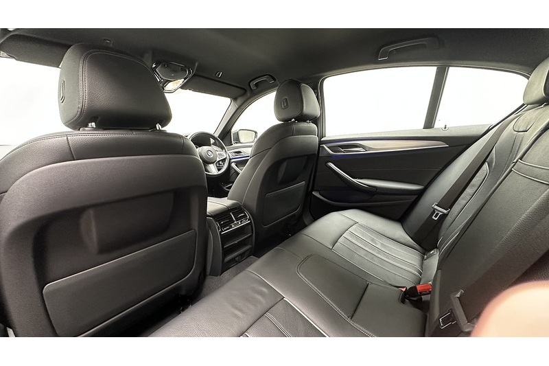 BMW 5 Series 530e M Sport - U3478