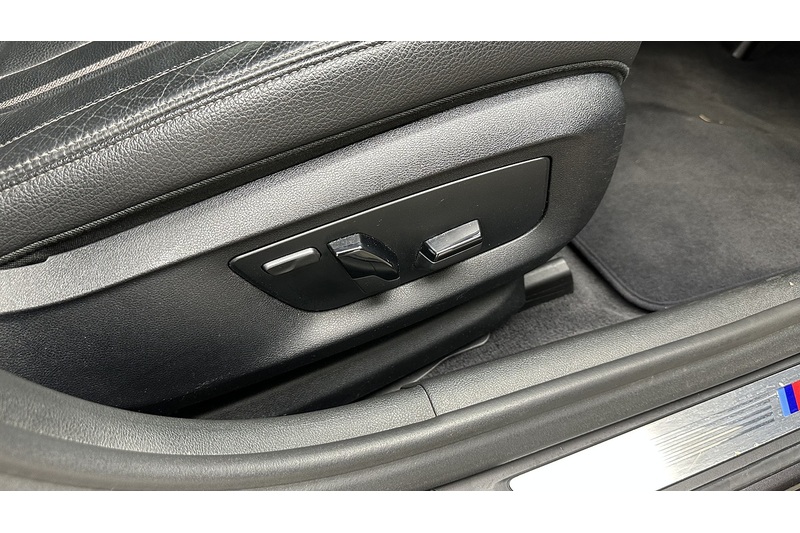 BMW 5 Series 530e M Sport - U3478