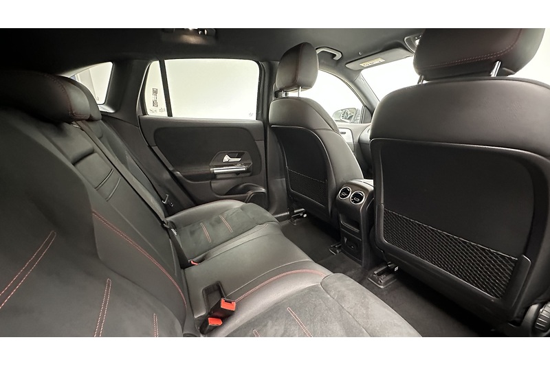 Mercedes-Benz EQA EQA 250 AMG Line - U3481