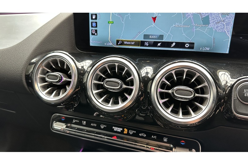 Mercedes-Benz EQA EQA 250 AMG Line - U3481