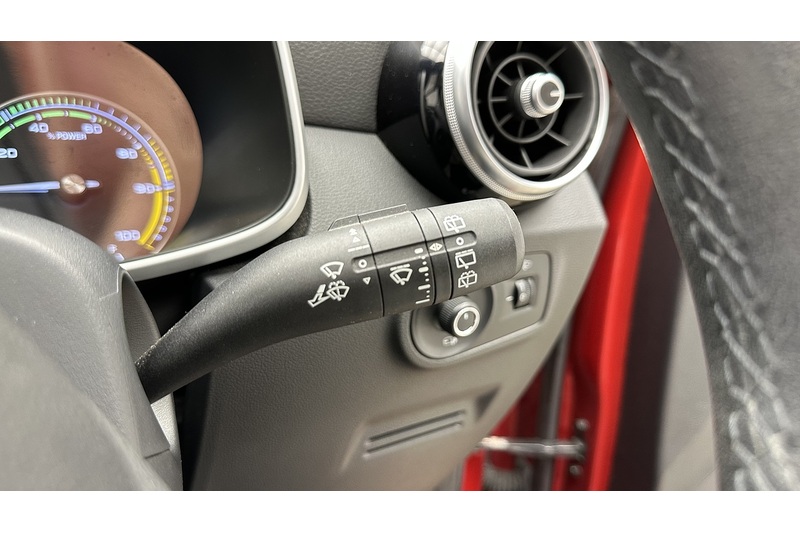 MG MG ZS Exclusive - U3490