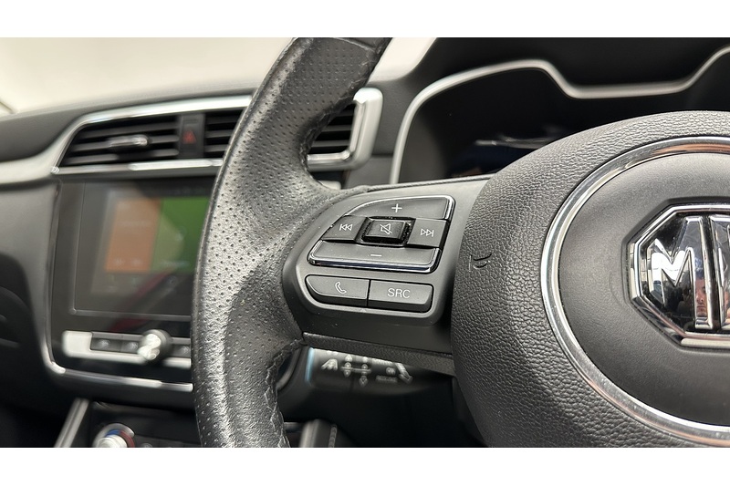 MG MG ZS Exclusive - U3490