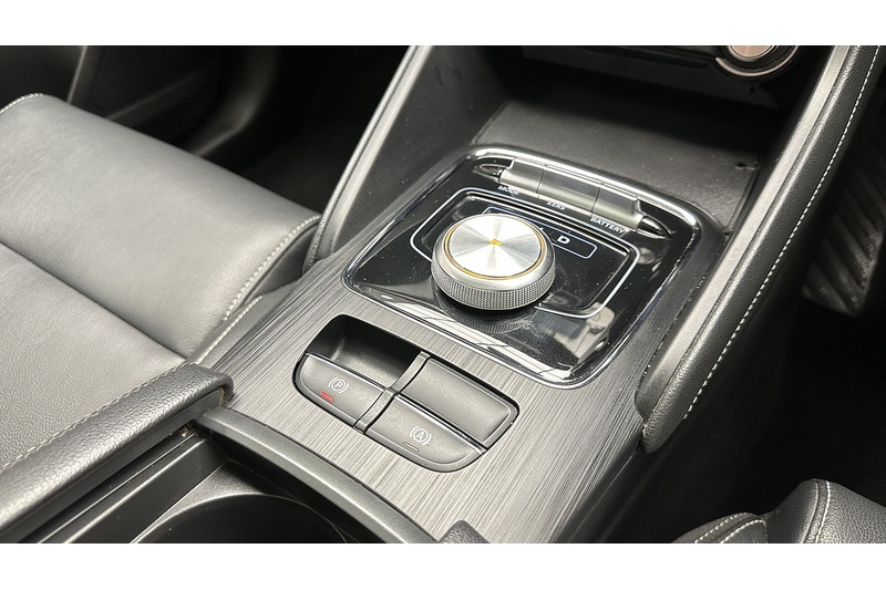 MG MG ZS Exclusive - U3490