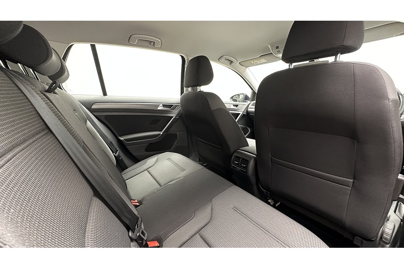 Volkswagen e-Golf e-Golf - U3491