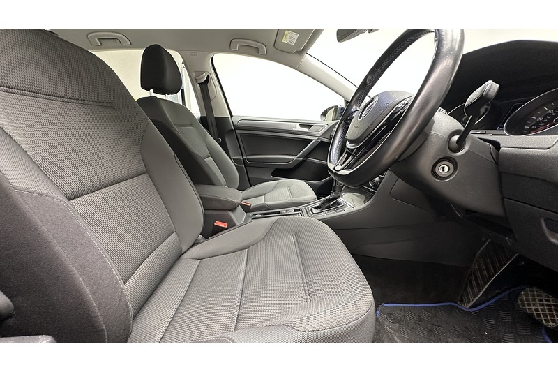 Volkswagen e-Golf e-Golf - U3491