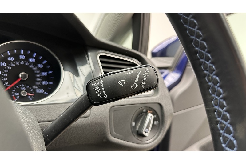 Volkswagen e-Golf e-Golf - U3491