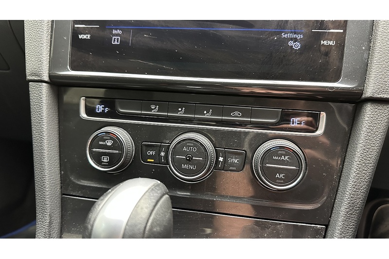Volkswagen e-Golf e-Golf - U3491