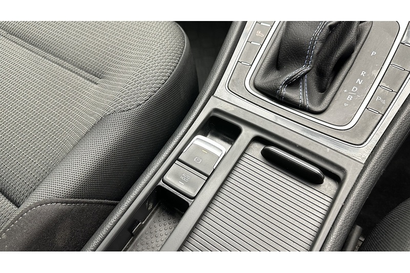 Volkswagen e-Golf e-Golf - U3491