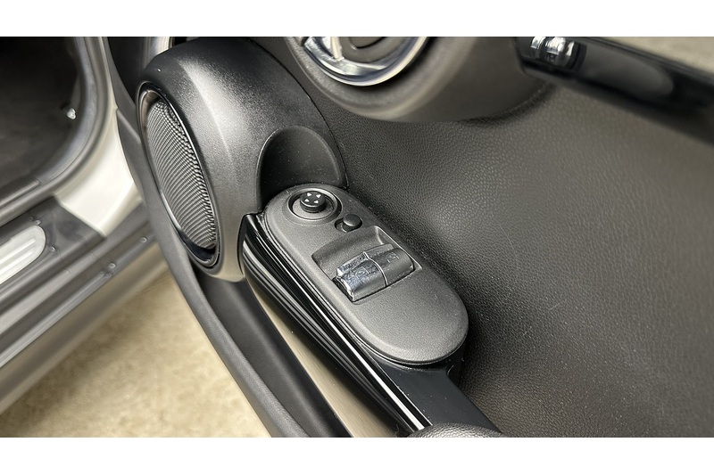 MINI Electric Hatch Cooper SE Level 1 - U3521