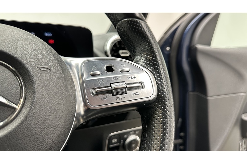 Mercedes-Benz GLA GLA250e Exclusive Edition - U3547