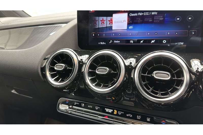 Mercedes-Benz GLA GLA250e Exclusive Edition - U3547