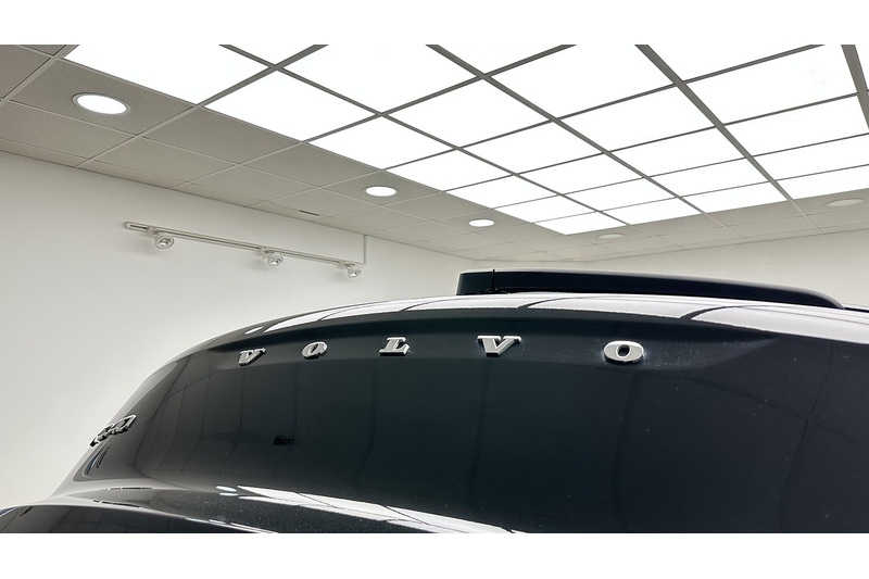 Volvo XC40 h T4 Plus - U3556