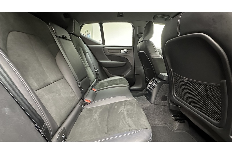 Volvo XC40 h T4 Plus - U3556