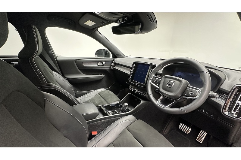 Volvo XC40 h T4 Plus - U3556