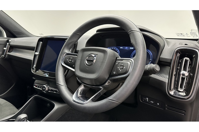 Volvo XC40 h T4 Plus - U3556