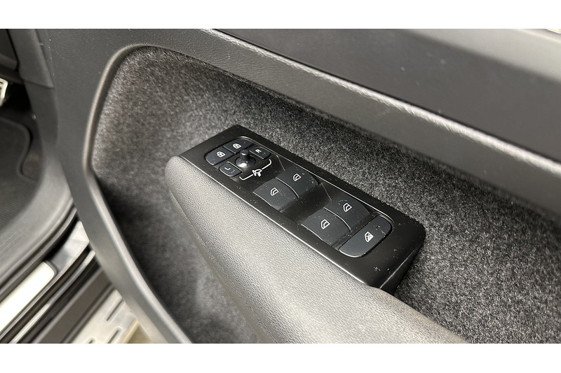 Volvo XC40 h T4 Plus - U3556