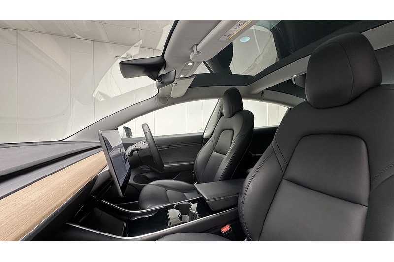 Tesla Model 3 Long Range - U3560