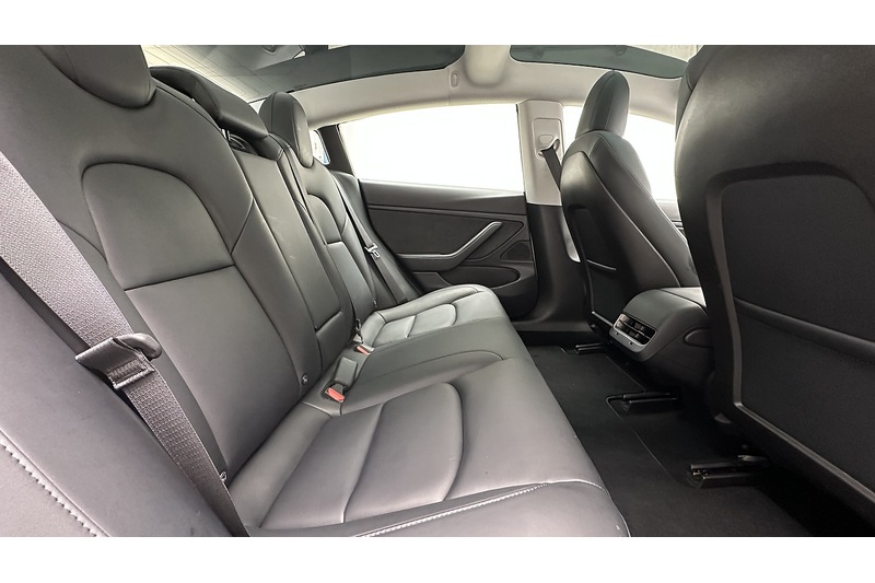 Tesla Model 3 Long Range - U3560