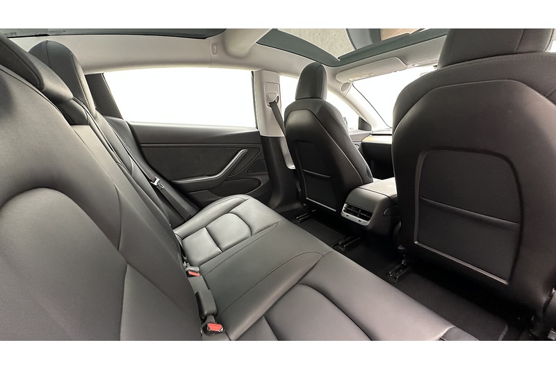 Tesla Model 3 Long Range - U3560