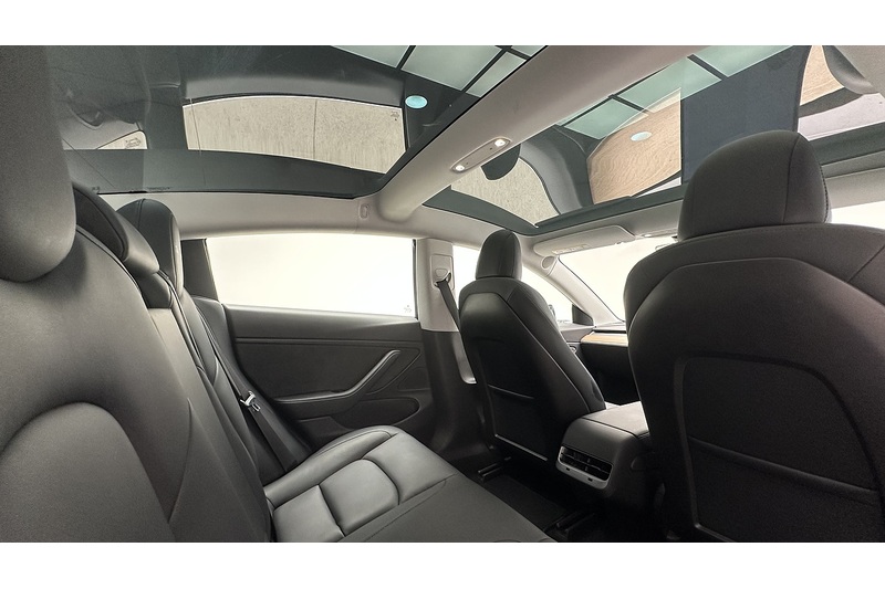 Tesla Model 3 Long Range - U3560