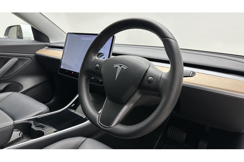 Tesla Model 3 Long Range - U3560