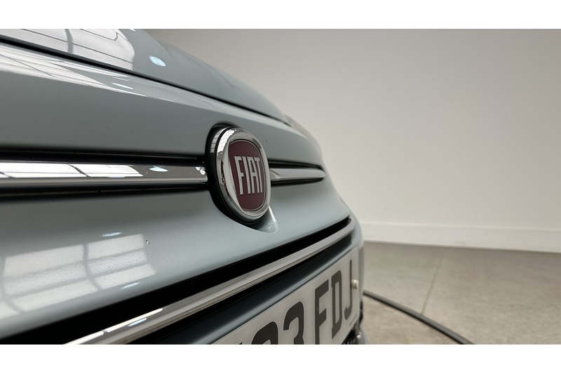 Fiat 500C MHEV Top - U3564