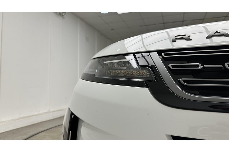 Land Rover Range Rover Evoque P300e S - U3567