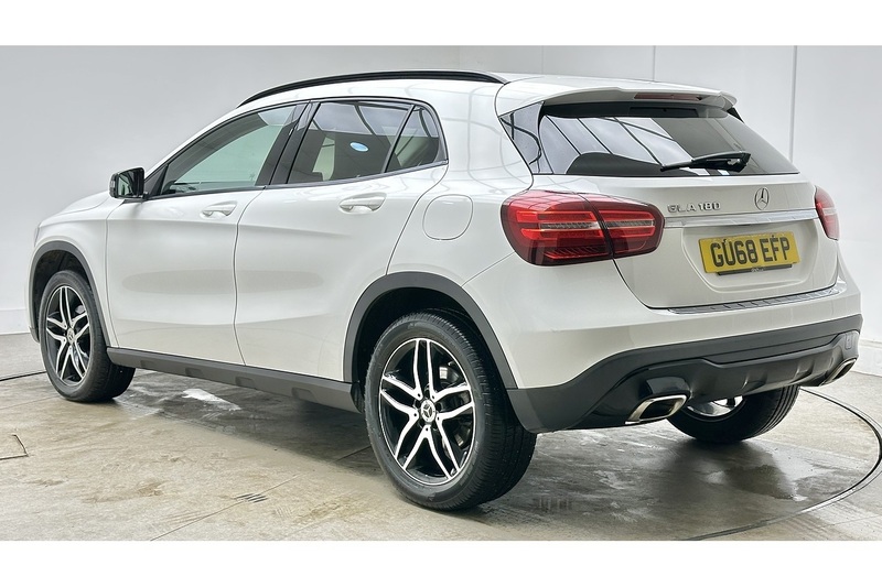 Mercedes-Benz GLA GLA180 Urban Edition - U3582