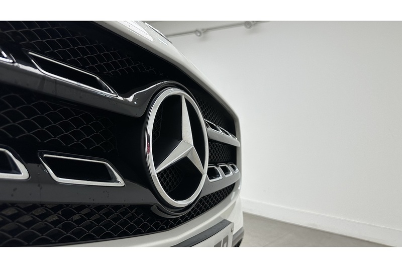 Mercedes-Benz GLA GLA180 Urban Edition - U3582