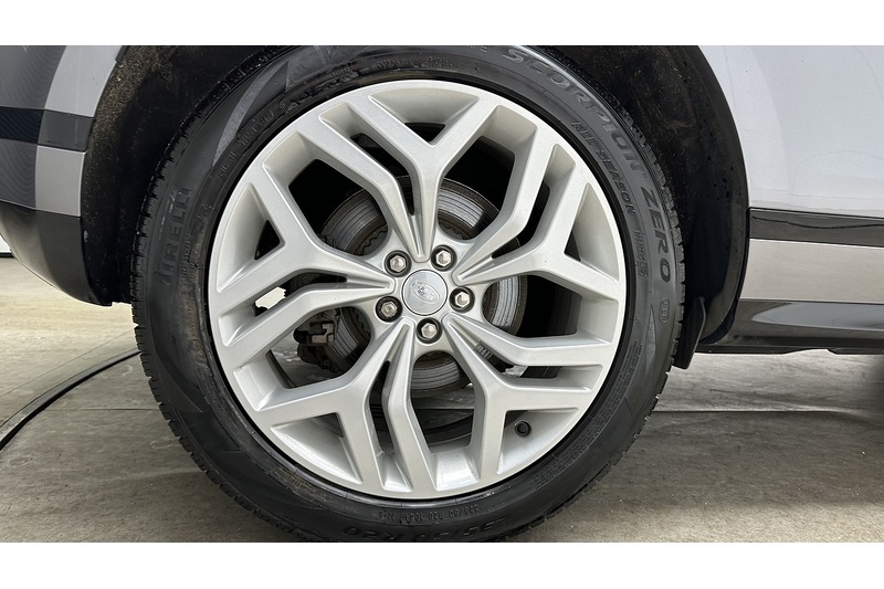Land Rover Range Rover Evoque P300e R-Dynamic S - U3588