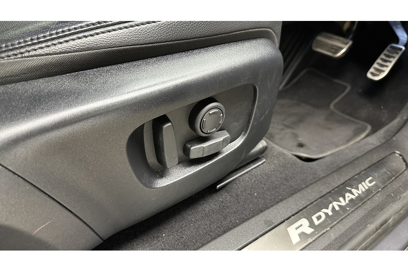 Land Rover Range Rover Evoque P300e R-Dynamic S - U3588