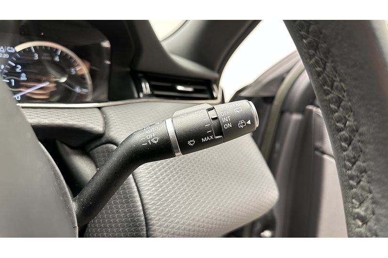 Land Rover Range Rover Evoque P300e R-Dynamic S - U3588