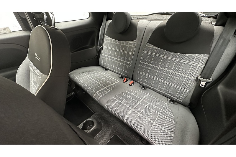 Fiat 500 Lounge - U3590