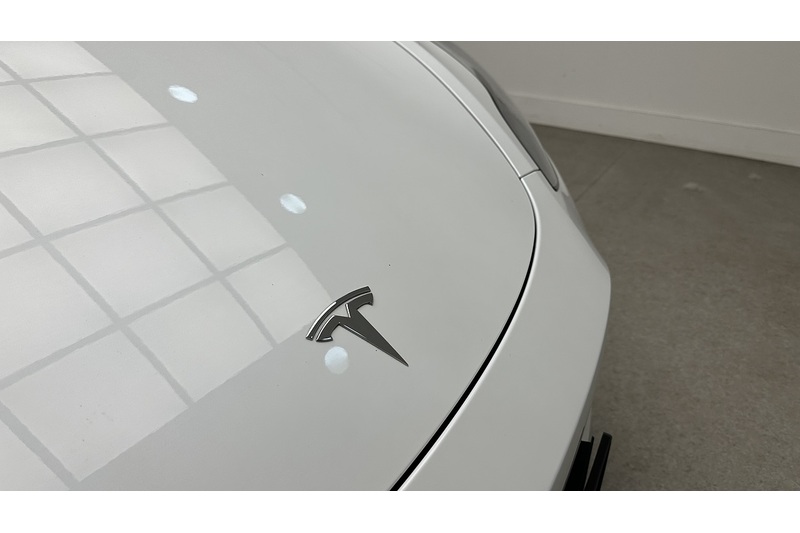 Tesla Model Y  - U3595