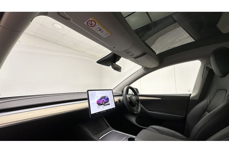 Tesla Model Y  - U3595