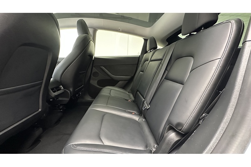 Tesla Model Y  - U3595