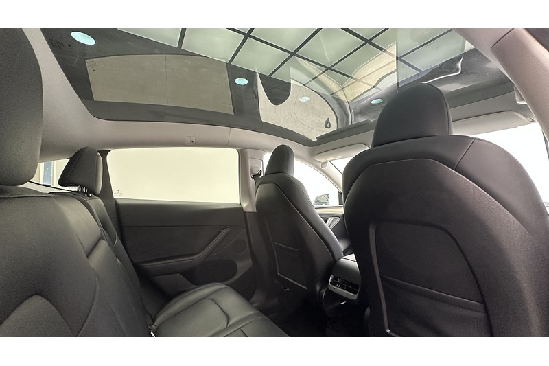 Tesla Model Y  - U3595