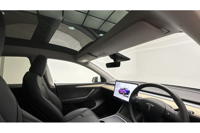Tesla Model Y  - U3595