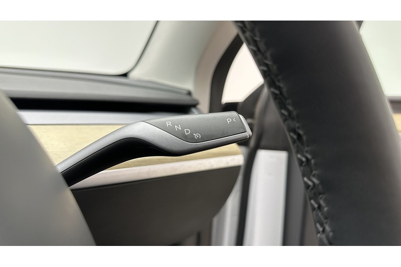 Tesla Model Y  - U3595