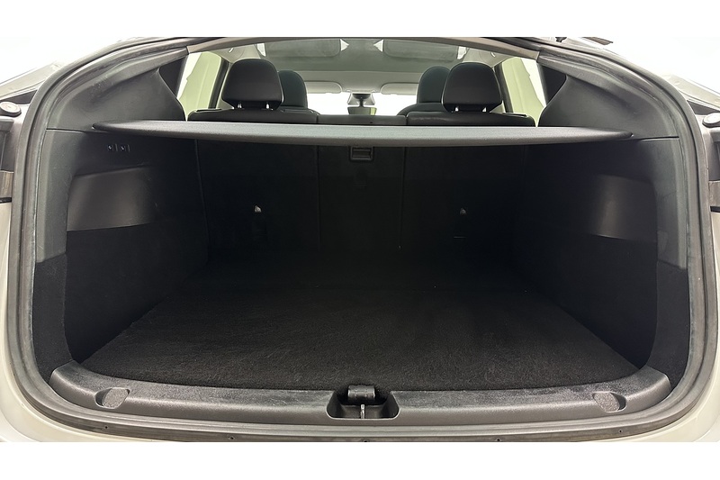 Tesla Model Y  - U3595