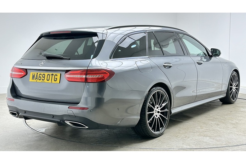 Mercedes-Benz E Class E220d AMG Line Night Edition - U3602